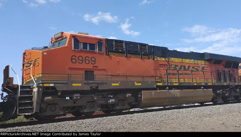 BNSF 6969